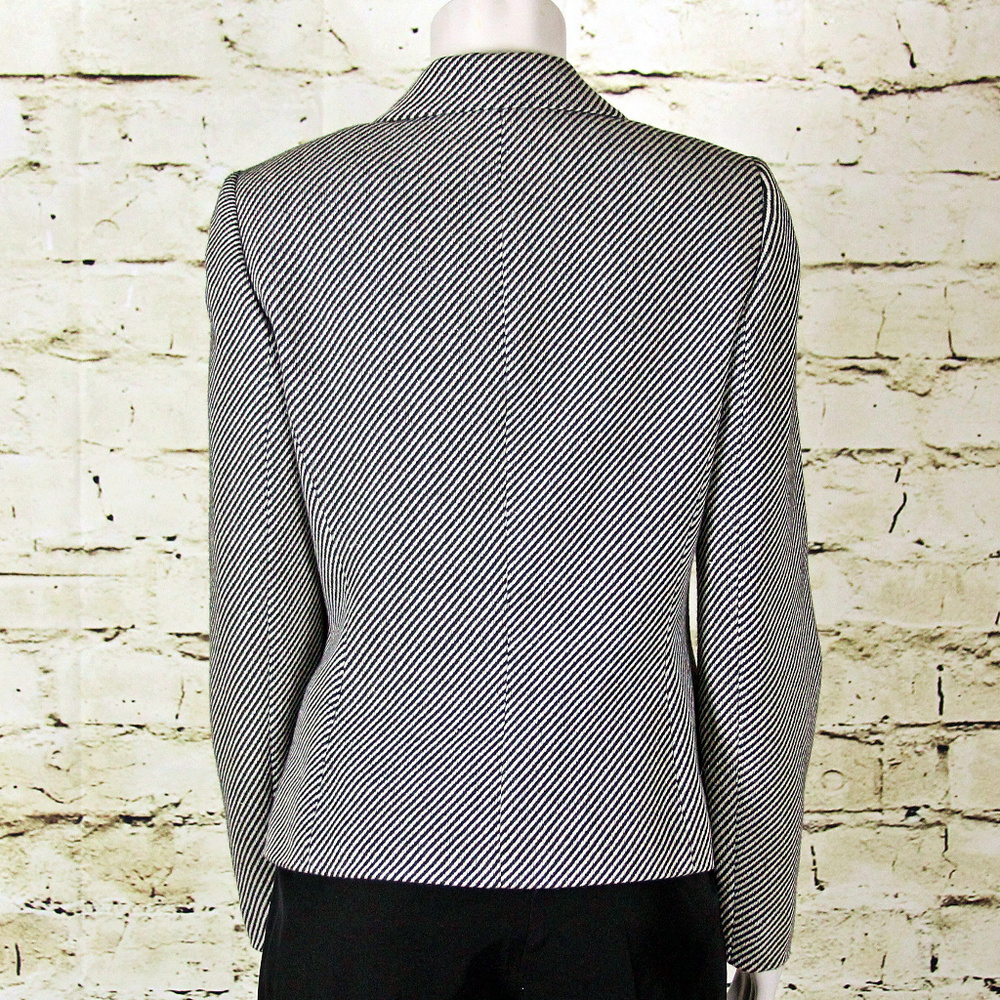 Tahari Blazer/ Black & Grey Zebra /Wool Blend / 6 - Picture 7 of 8